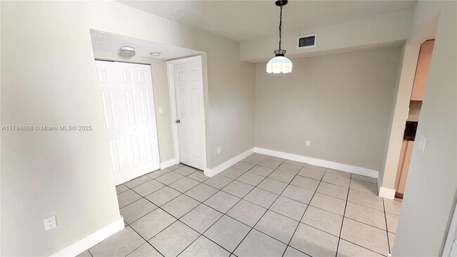 Building Photo - 686 NW 114th Ave