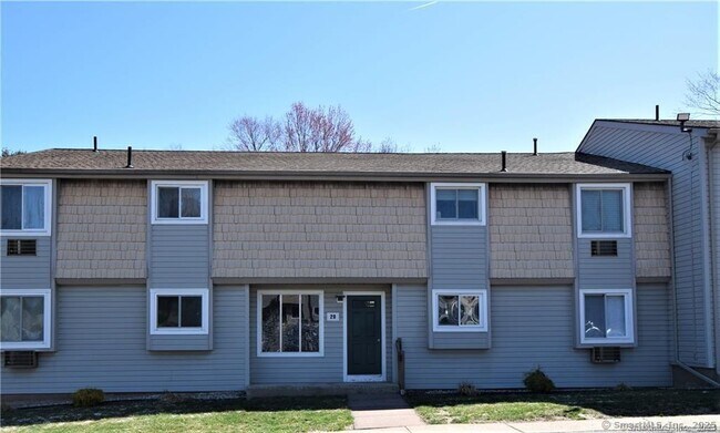 Building Photo - 20 Carillon Dr