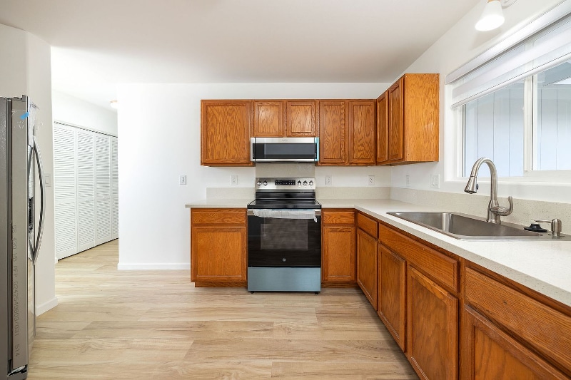 Building Photo - 73-4343-4343 Oneone St