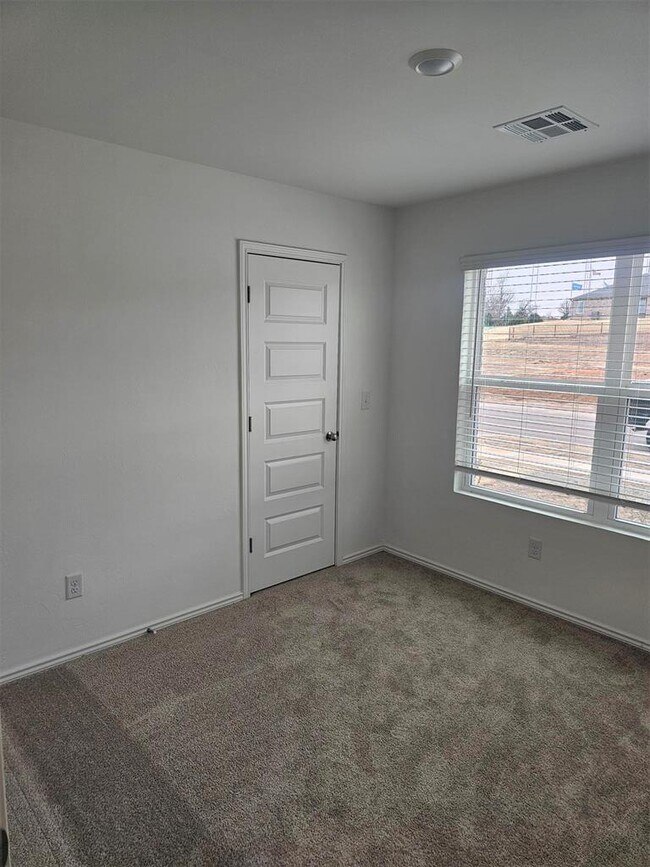 Building Photo - 1824 Rock Elm Dr