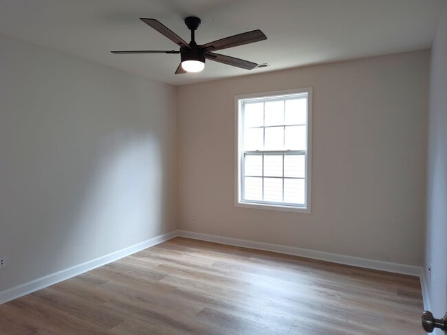 Building Photo - Stunning 2 Story, 4 Bedroom, 4.5 Bath Home Located in the Bridgemill Community in SC!