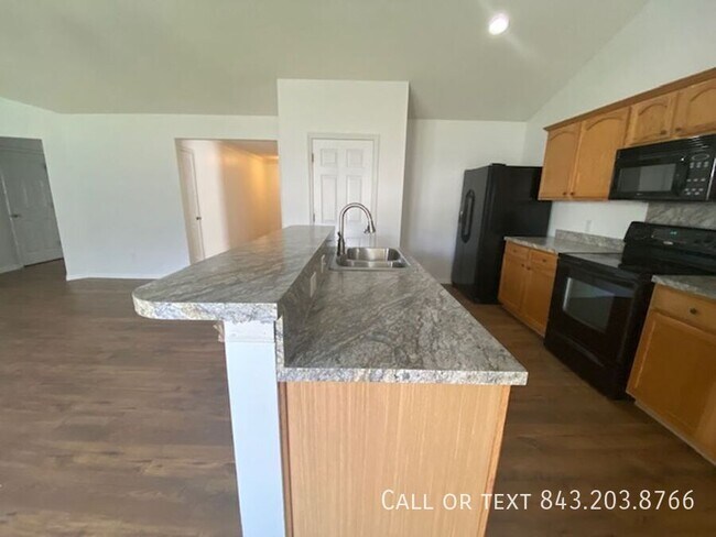 Building Photo - 1604 Ashley Ct