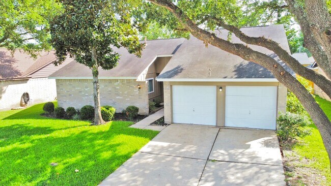 Primary Photo - 745 Otter Creek Dr