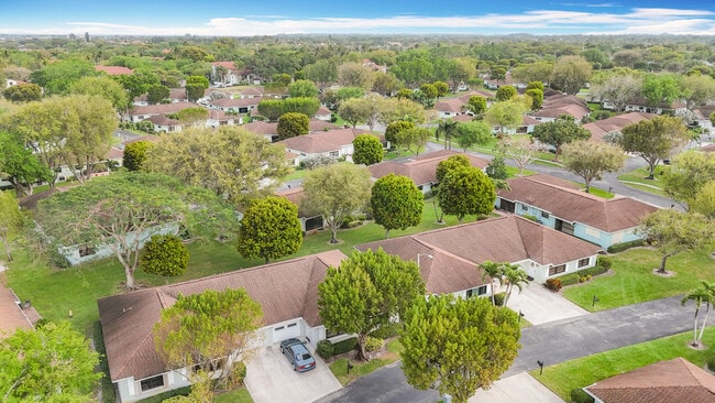Building Photo - 9780 Pecan Tree Dr