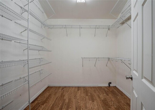 Building Photo - 8 Huntley Ct