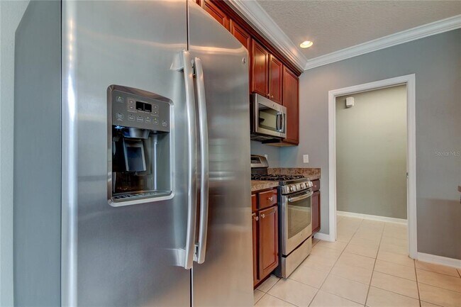 Building Photo - 10003 Bradwell Pl
