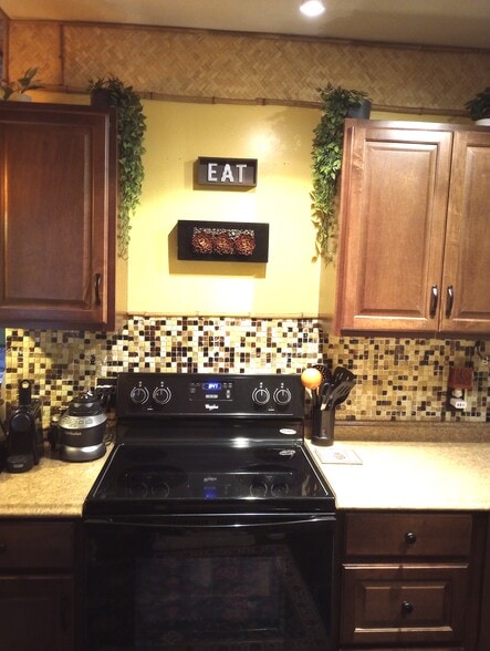 Full Kitchen in Unit (no oven- 4 burner elec Cooktop) - 281 Kaikea St