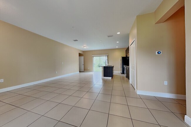 Building Photo - 5017 SW 165th Street Rd