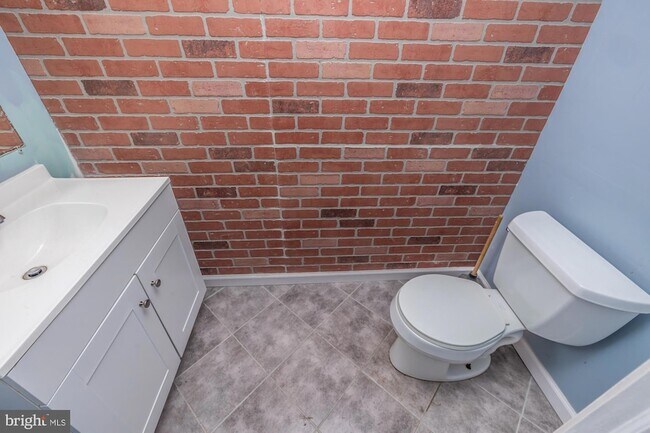 Building Photo - 3204 Norma Dr