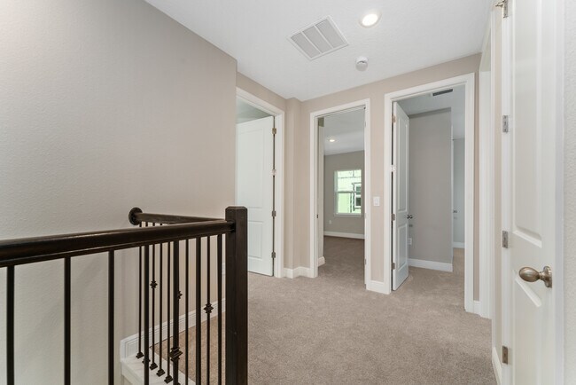 Building Photo - 13254 McMillan Dr