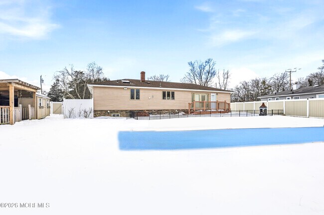 Building Photo - 1057 Savannah St