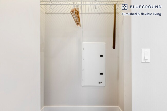 Building Photo - 111 W Polk St