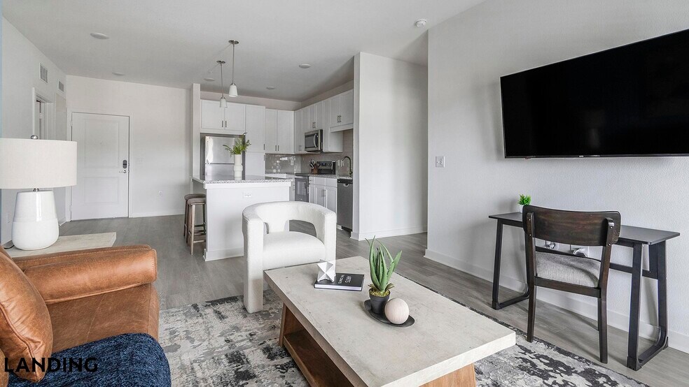 Building Photo - 12525 Tibbets Ln