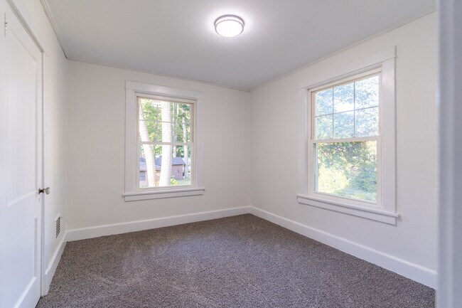 Building Photo - 418 E. Washington Blvd.