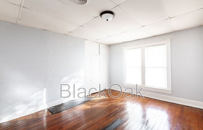 Building Photo - 917 Watt St