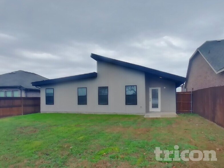 Building Photo - 1409 Wavelet Dr