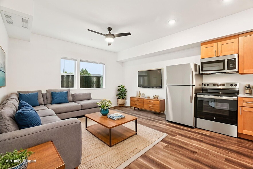 Primary Photo - Cascara