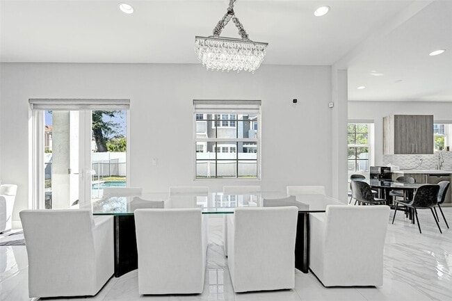 Building Photo - 3534 Forest View Cir