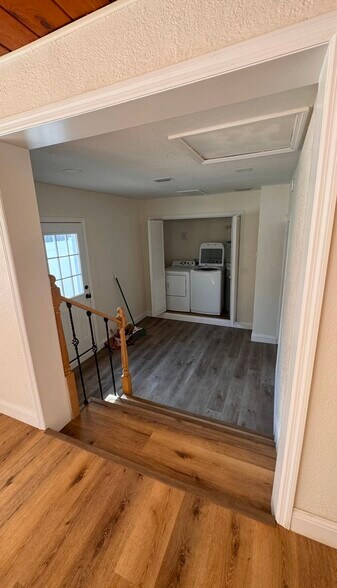 Building Photo - 4594 10th Ave N