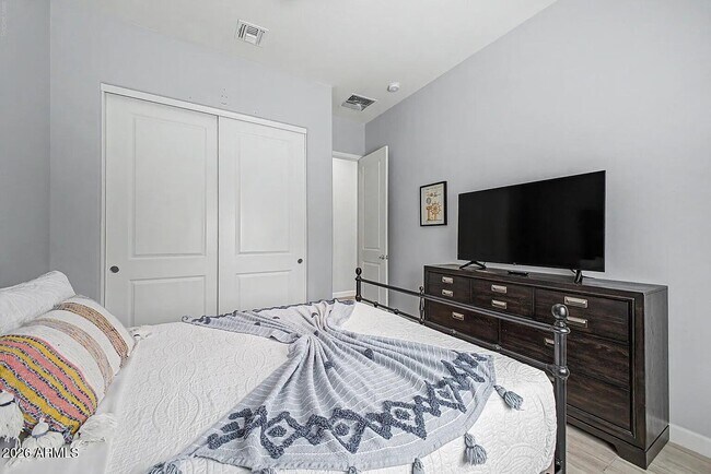 Building Photo - 22941 E Camina Buena Vista