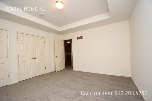 Building Photo - 5918 Brittany-