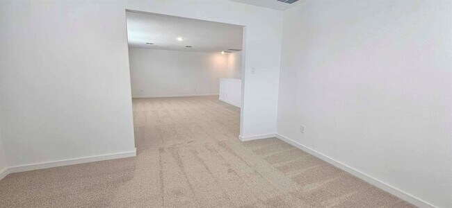 Building Photo - 8423 Bay Rdg Cir