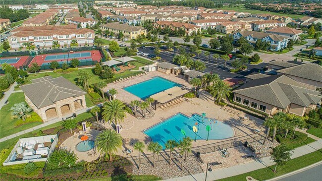 Building Photo - 13130 Woodford St