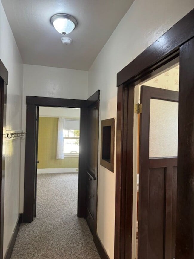 Building Photo - 1711 G St