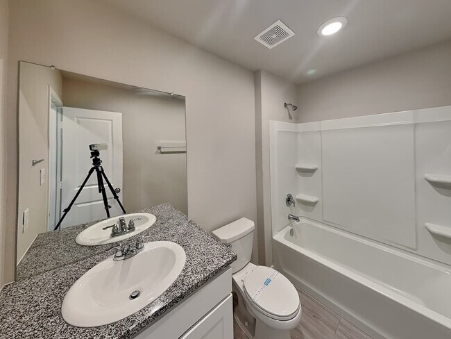 Building Photo - 5726 Verracio Ct