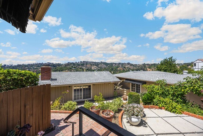 Building Photo - Charming La Habra Heights Home with Scenic Views – 2 Bed, 2 Bath