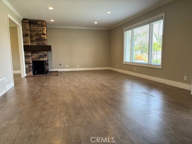 Building Photo - 1821 Pitcairn Dr
