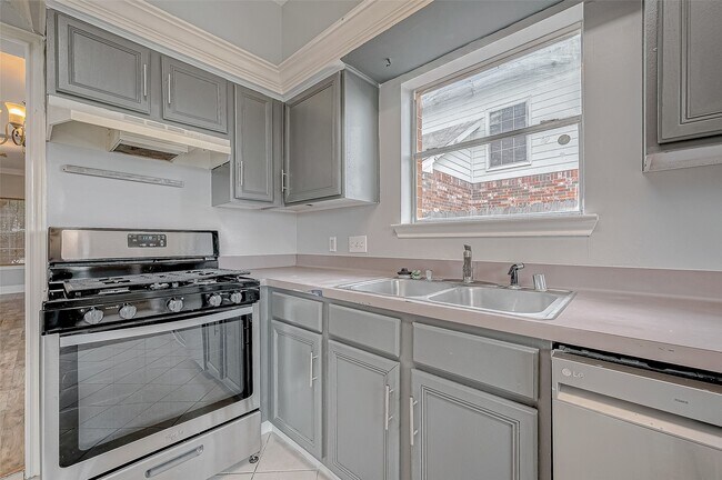 Building Photo - 5214 Rustling Trails Dr
