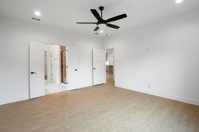 Building Photo - 4533 Seals Ln