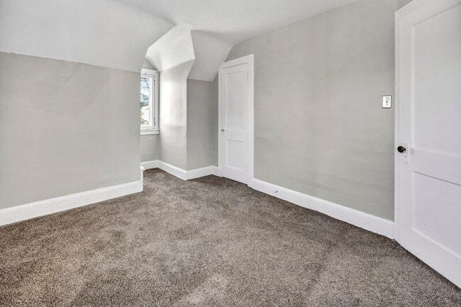 Building Photo - 1724 Preyer Ave