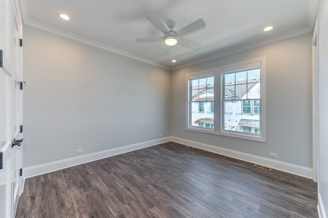 Building Photo - 1165 S Eldridge Ln