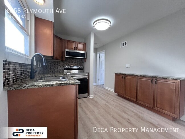 Building Photo - 6858 Plymouth Ave