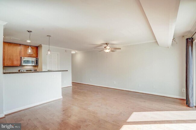 Building Photo - 75 S Reynolds St