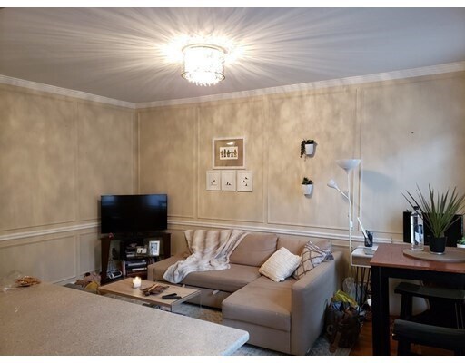 Building Photo - 14 Lindall Pl