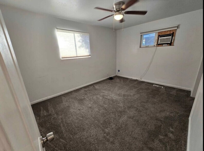 Building Photo - 271 S 700 W