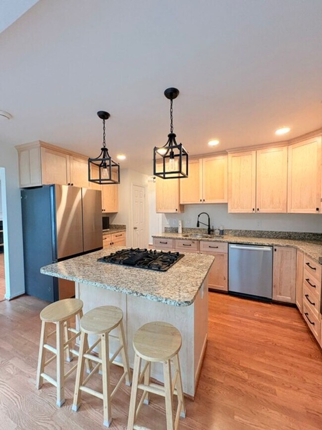 Building Photo - 18514 Gingerbread Ln