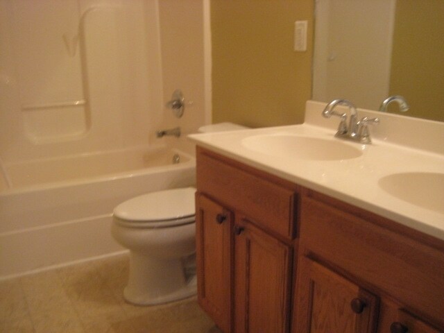 Building Photo - 3505 Bent Wood Ct