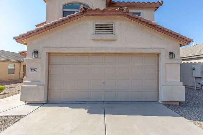 Building Photo - 41294 W Pryor Ln