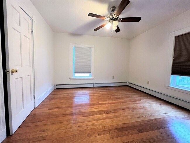 Building Photo - 12 Standish Ave