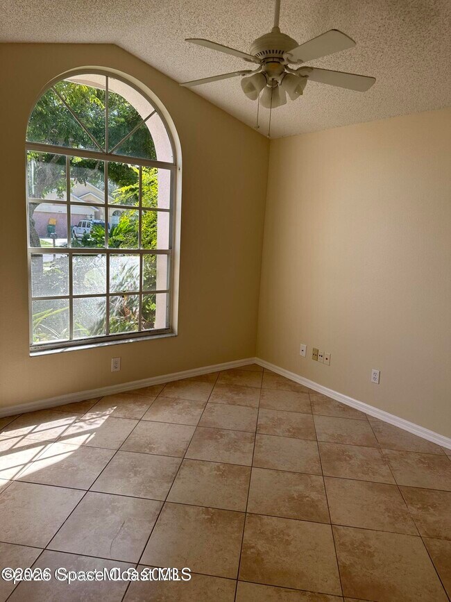 Building Photo - 2923 Pebble Creek St