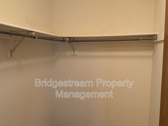 Building Photo - 4579 Burchdale St