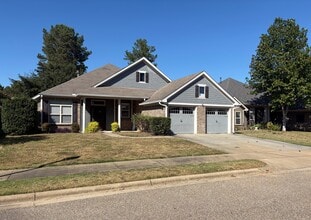 Building Photo - 9745 Silver Bell Ct