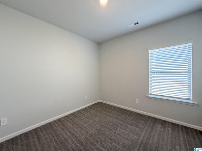 Building Photo - 14707 Mountain Strm Dr