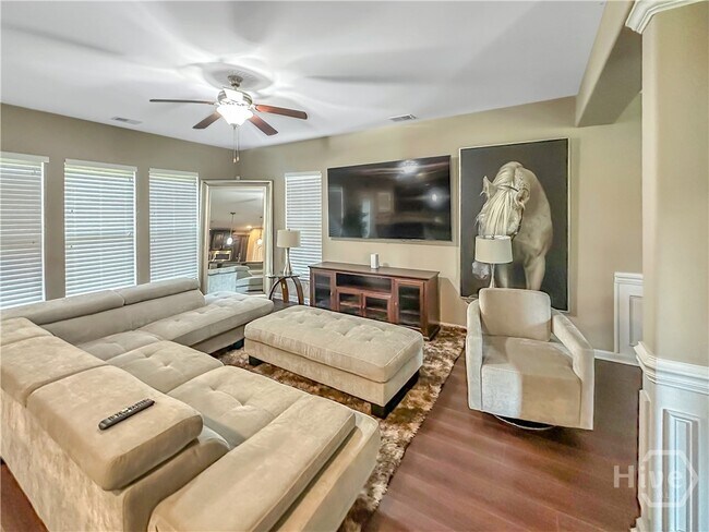 Building Photo - 278 Willow Point Cir