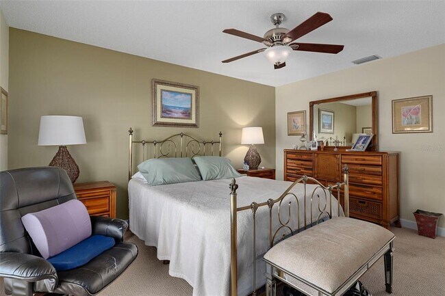 Building Photo - 7167 Crown Oaks Dr