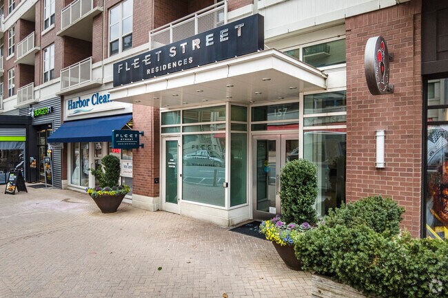 Building Photo - Fleet Street Residences